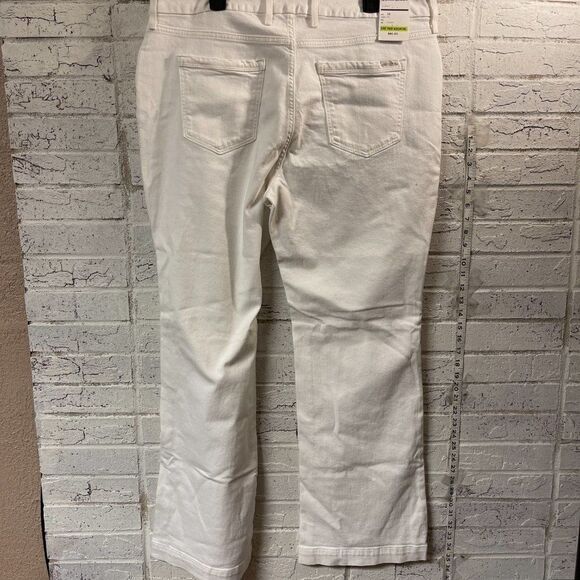 Eddie Bauer NWT Women's White Curvy Trouser Denim Jeans. Plus Size 18 - Picture 6 of 12